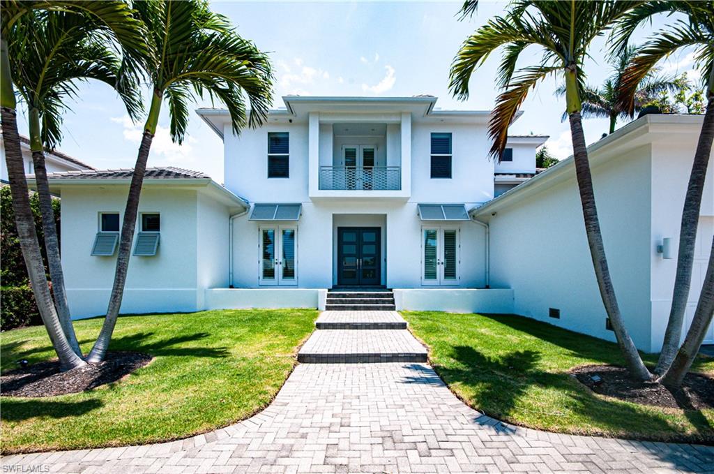 MOORINGS - Residential