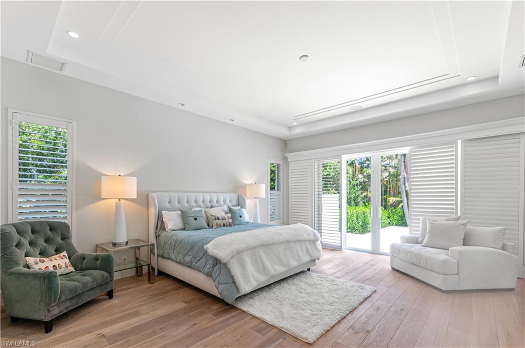 MOORINGS - Residential