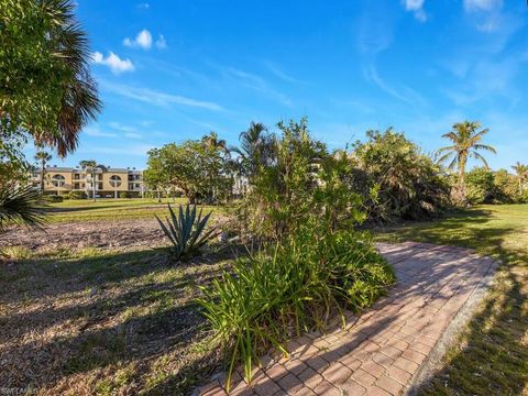 A home in FORT MYERS BEACH