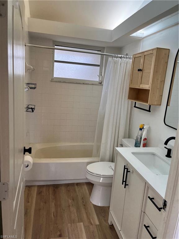 WILLOUGHBY ACRES - Residential