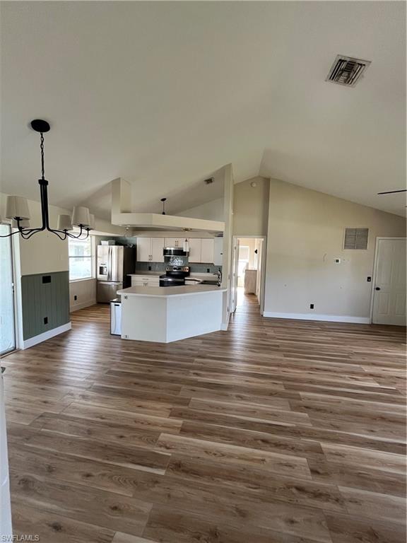 WILLOUGHBY ACRES - Residential