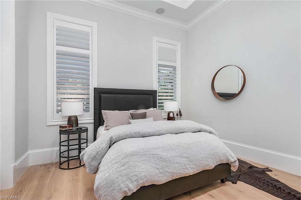 PARK SHORE - Residential