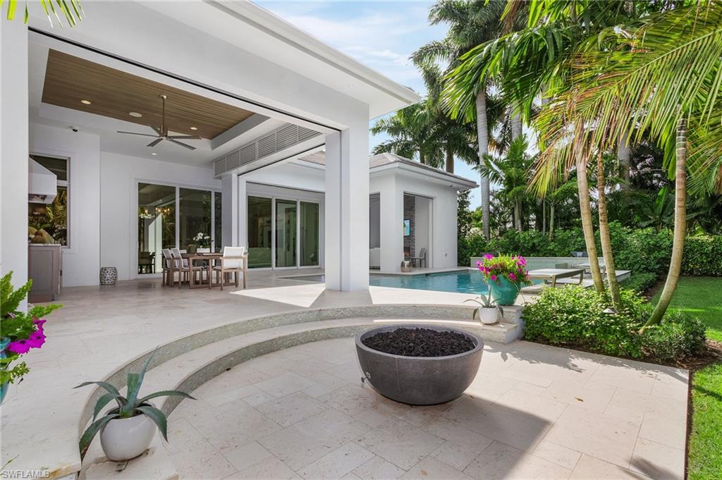 PARK SHORE - Residential