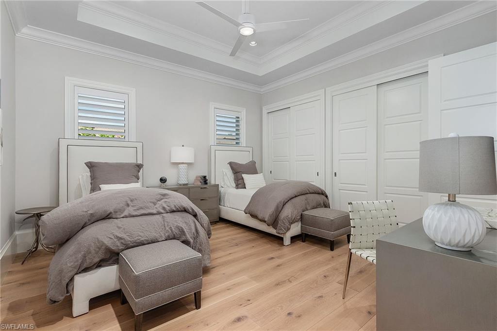 PARK SHORE - Residential