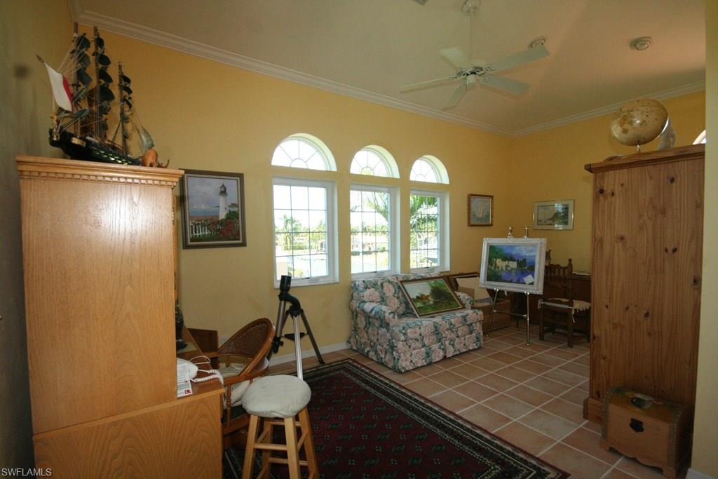 MARCO BEACH - Residential