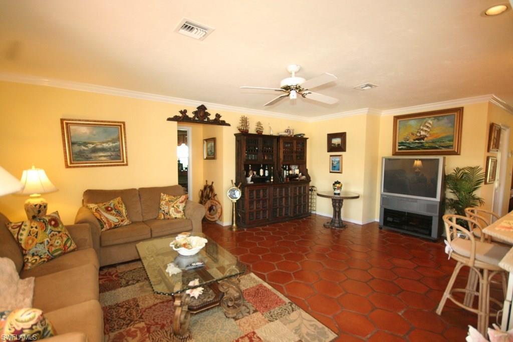 MARCO BEACH - Residential