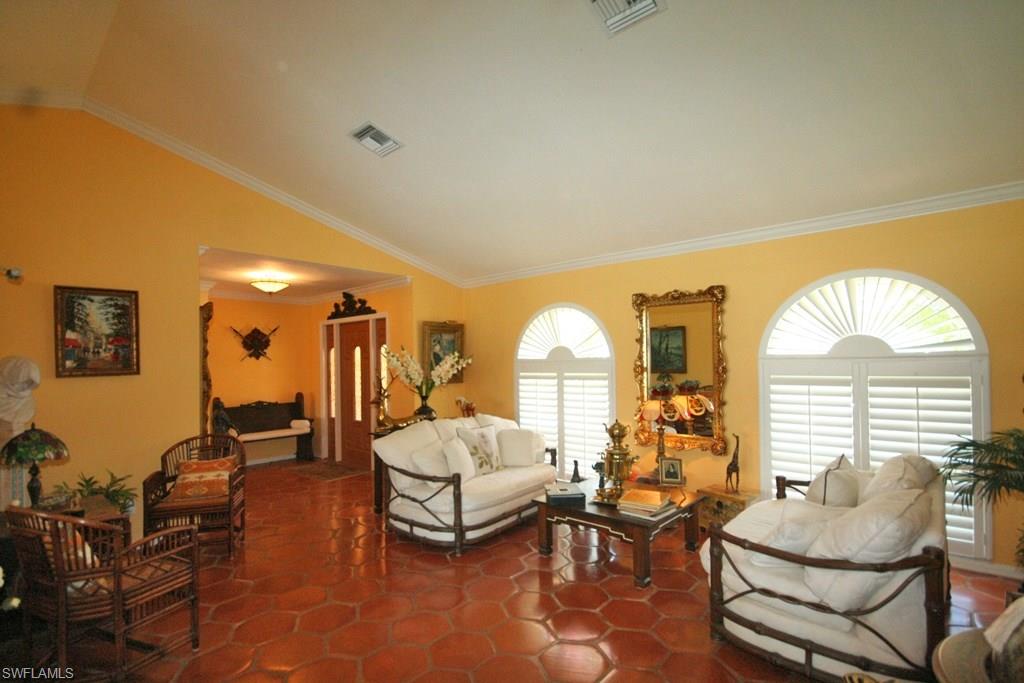 MARCO BEACH - Residential