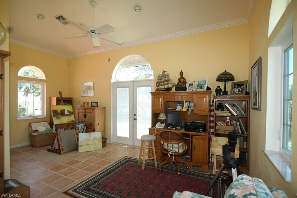 MARCO BEACH - Residential