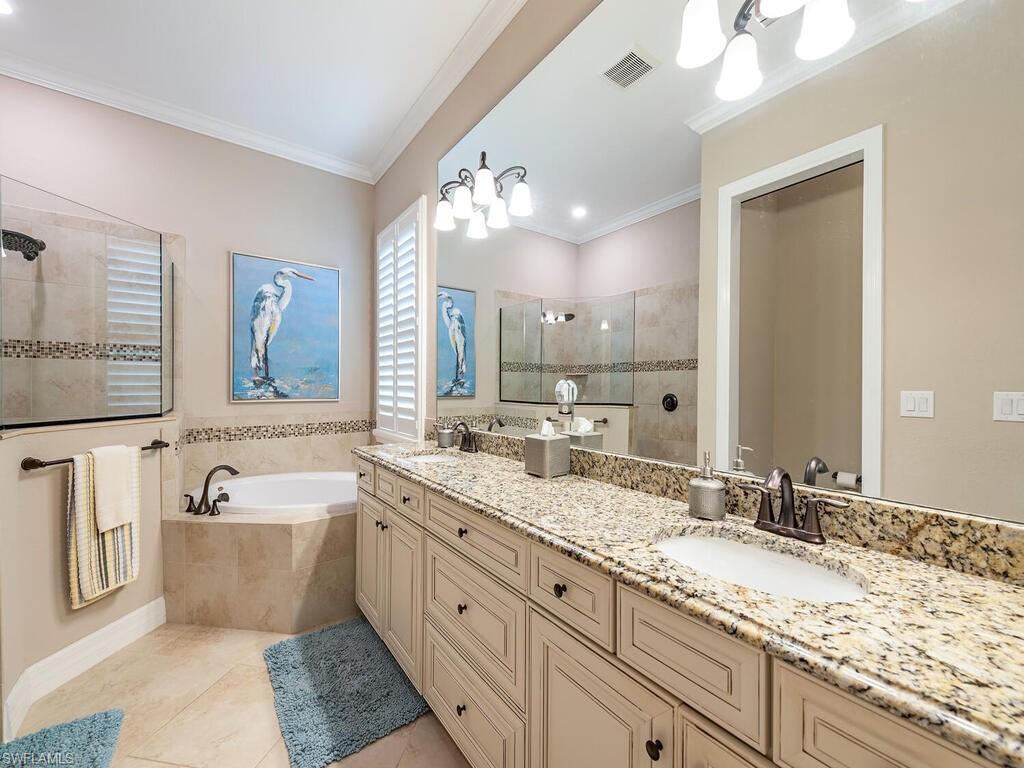 TWIN EAGLES - Residential