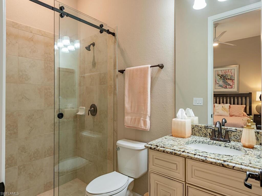 TWIN EAGLES - Residential