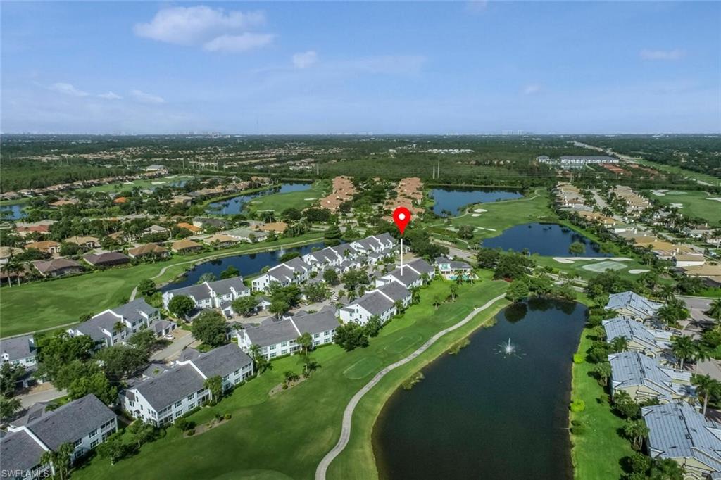 WEDGE WOOD AT THE STRAND - Residential