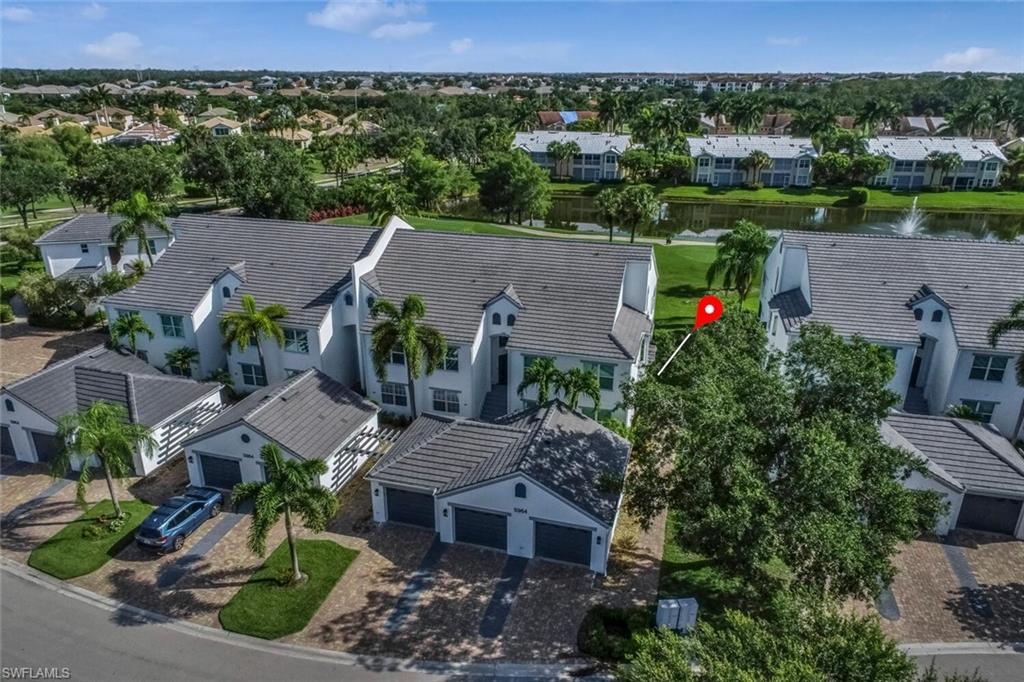 WEDGE WOOD AT THE STRAND - Residential