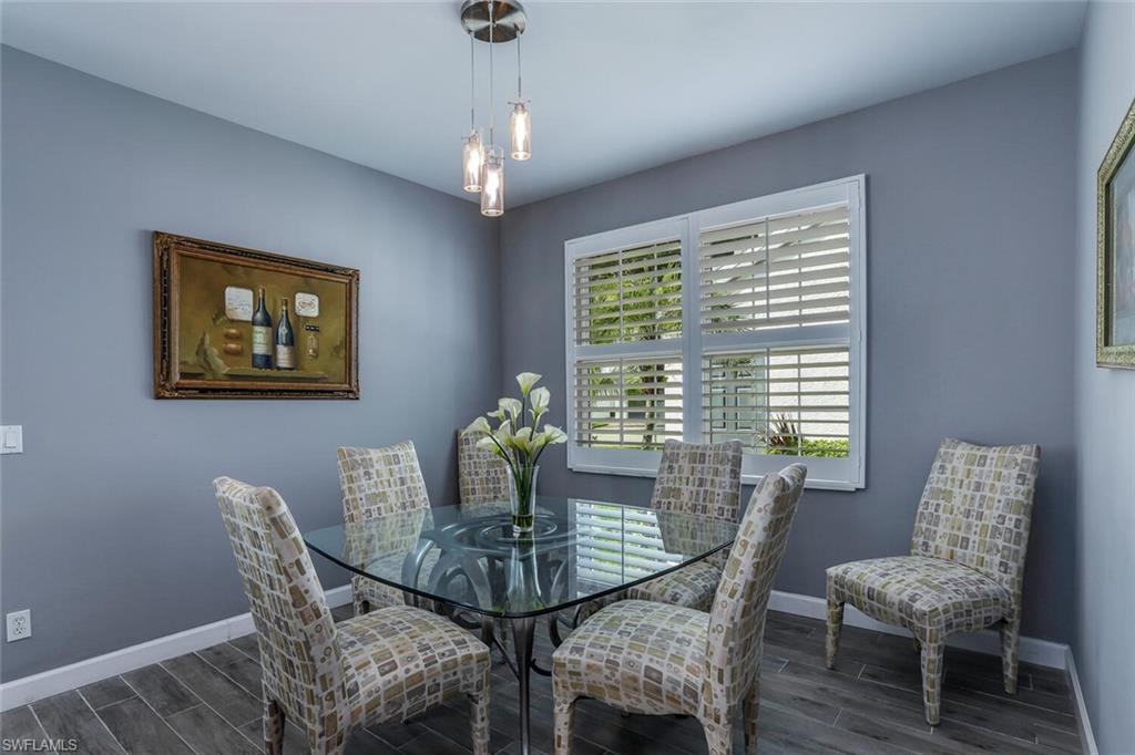 WEDGE WOOD AT THE STRAND - Residential