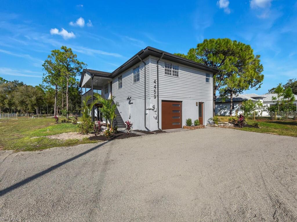 GOLDEN GATE ESTATES - Residential