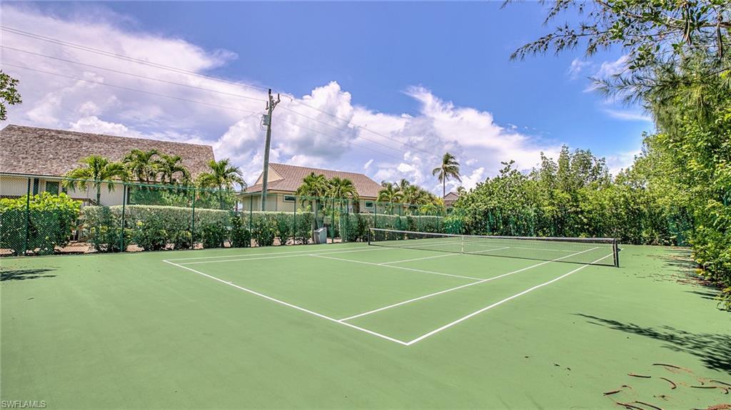 BEACH HOMES - Residential