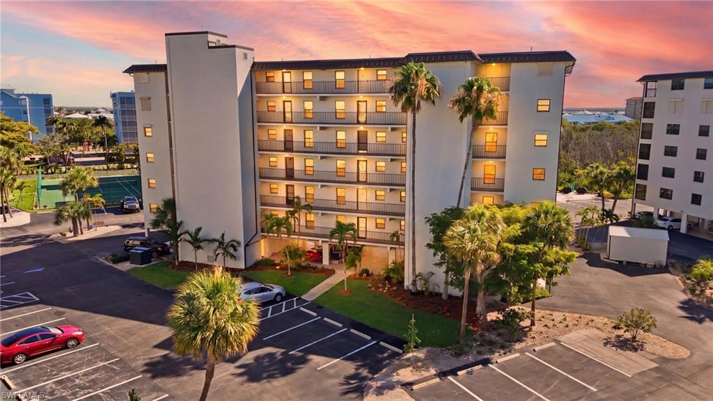 ESTERO COVE CONDO - Residential