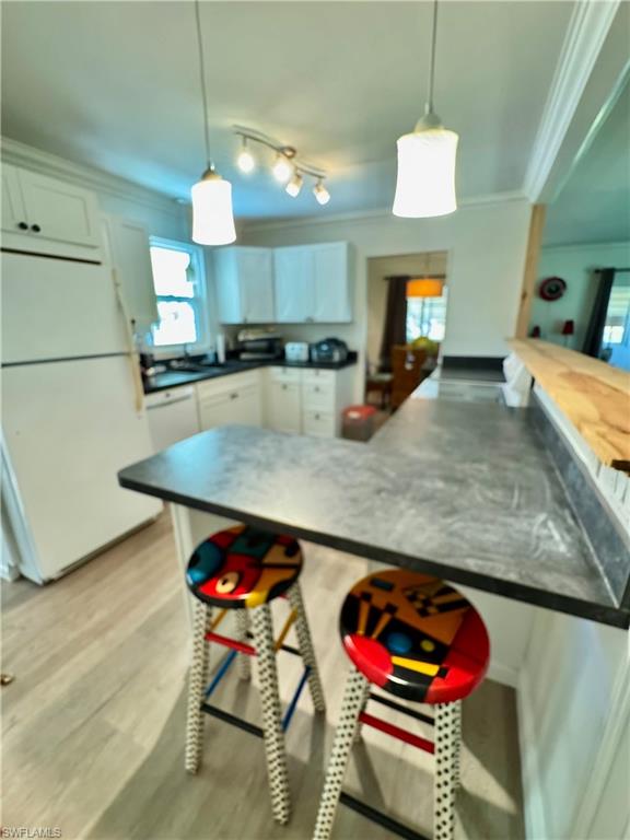 IMPERIAL BONITA ESTATES - Residential