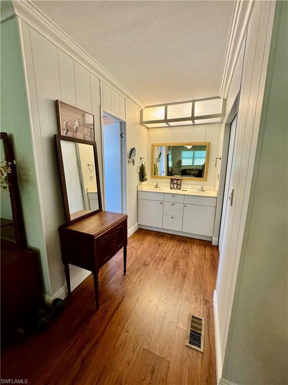 IMPERIAL BONITA ESTATES - Residential