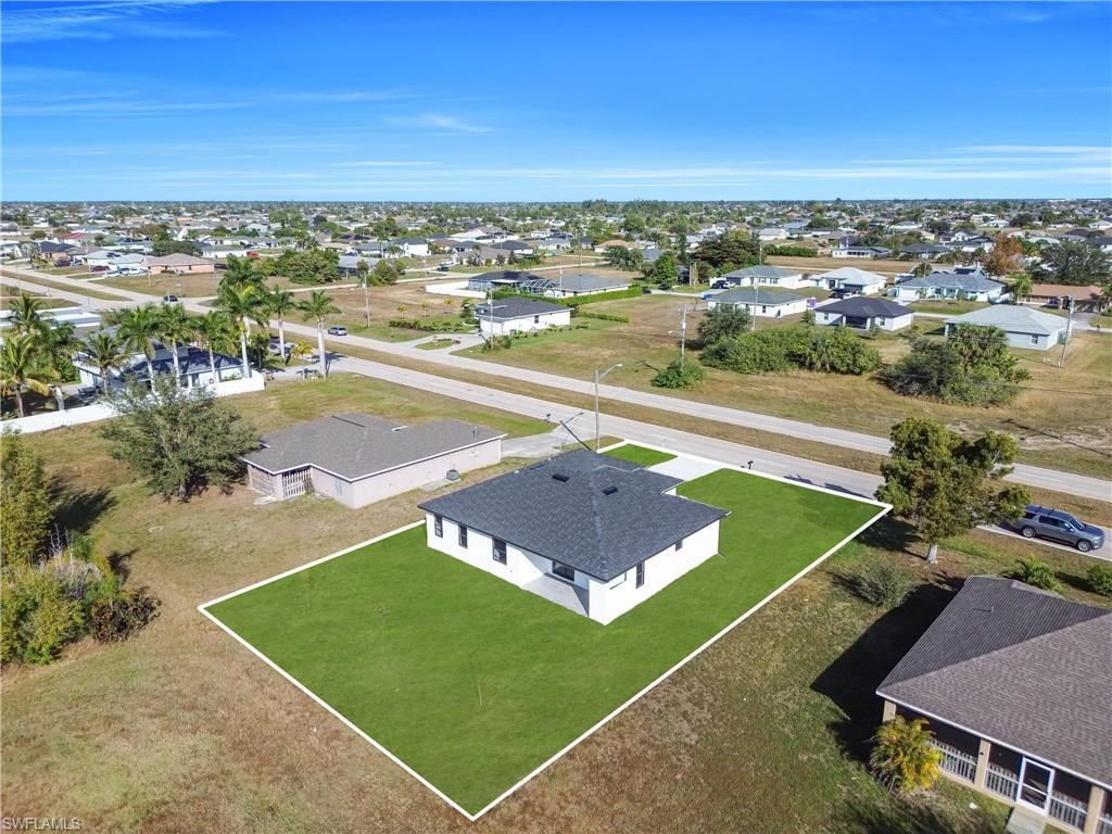 CAPE CORAL - Residential