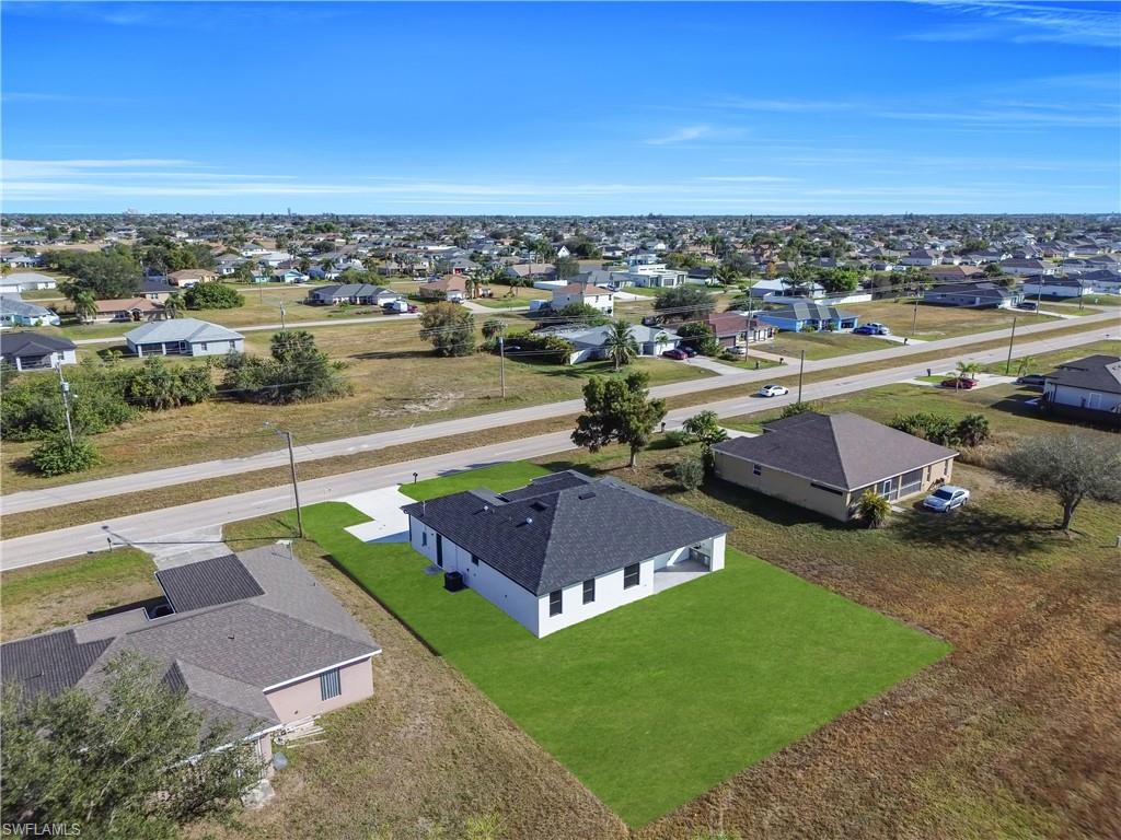 CAPE CORAL - Residential