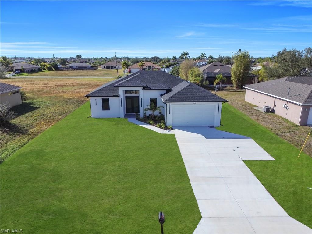 CAPE CORAL - Residential