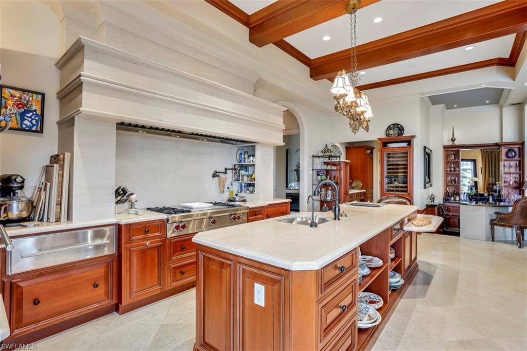 MARCO BEACH - Residential