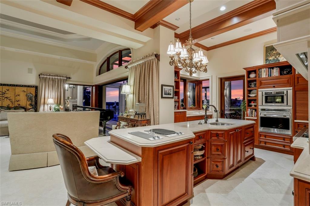 MARCO BEACH - Residential