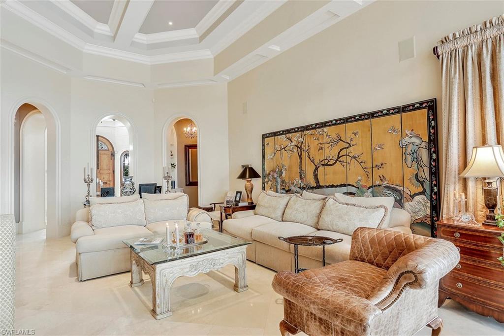 MARCO BEACH - Residential