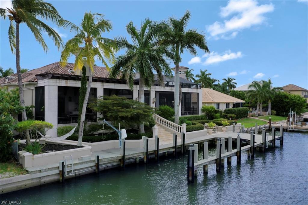 MARCO BEACH - Residential