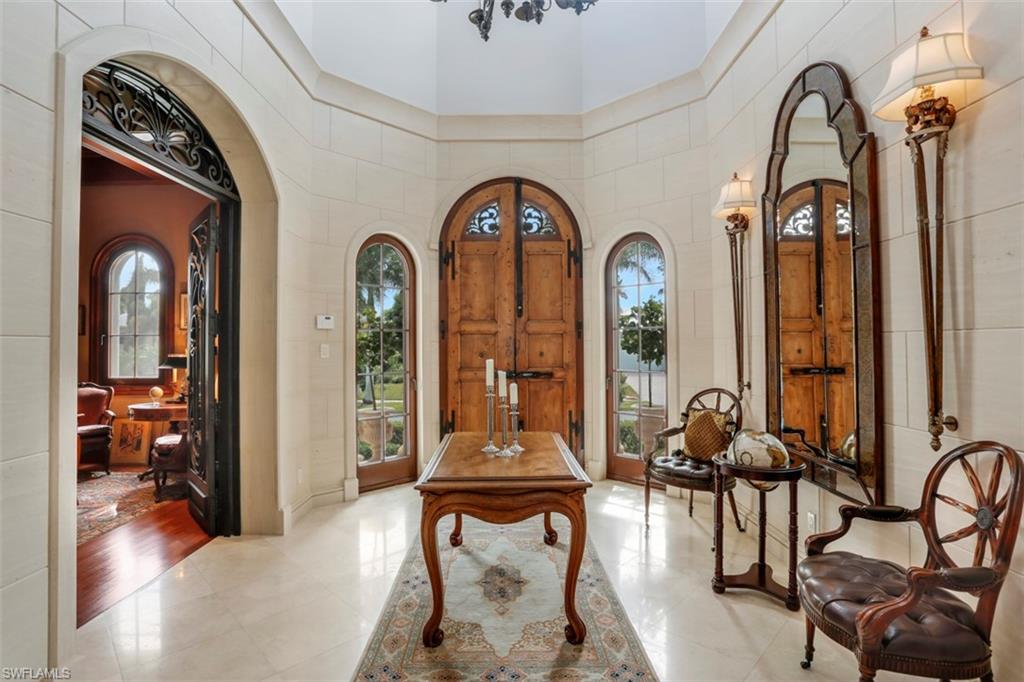 MARCO BEACH - Residential