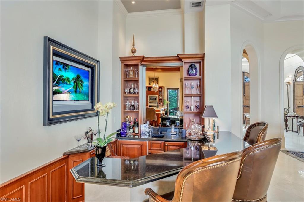 MARCO BEACH - Residential