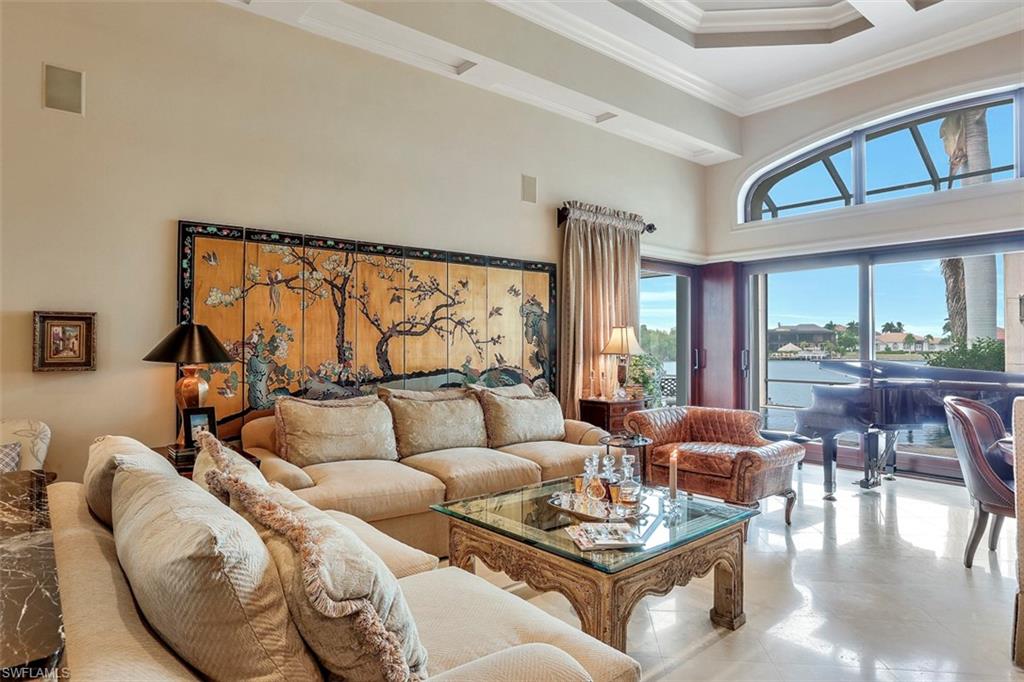 MARCO BEACH - Residential