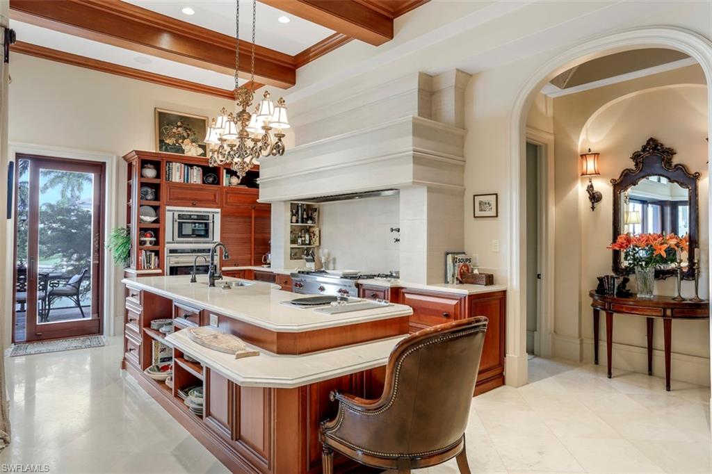 MARCO BEACH - Residential