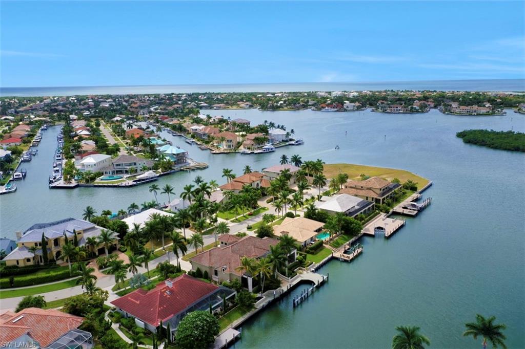 MARCO BEACH - Residential