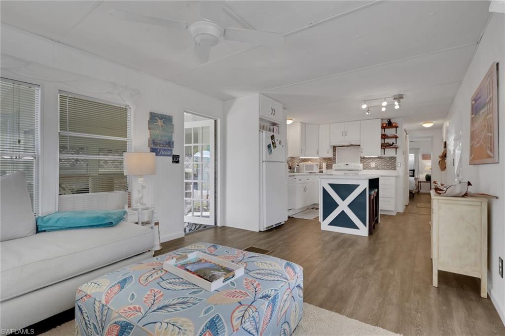 143 Moorhead MNR 143