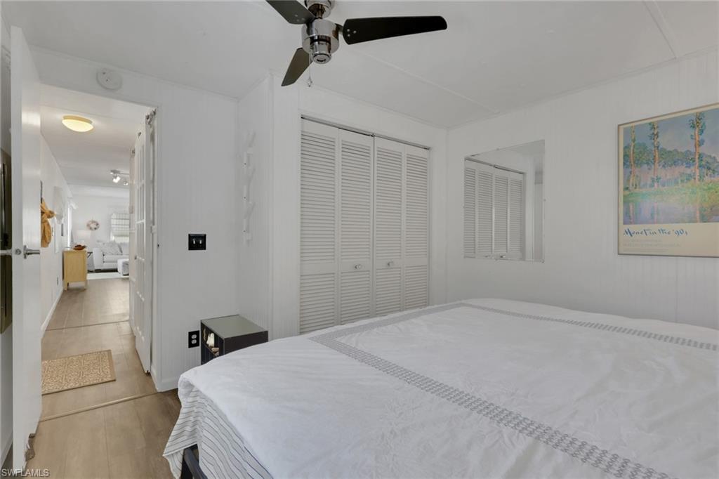 MOORHEAD MANOR - Residential