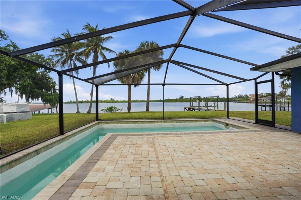 RUSSELL PARK - Residential