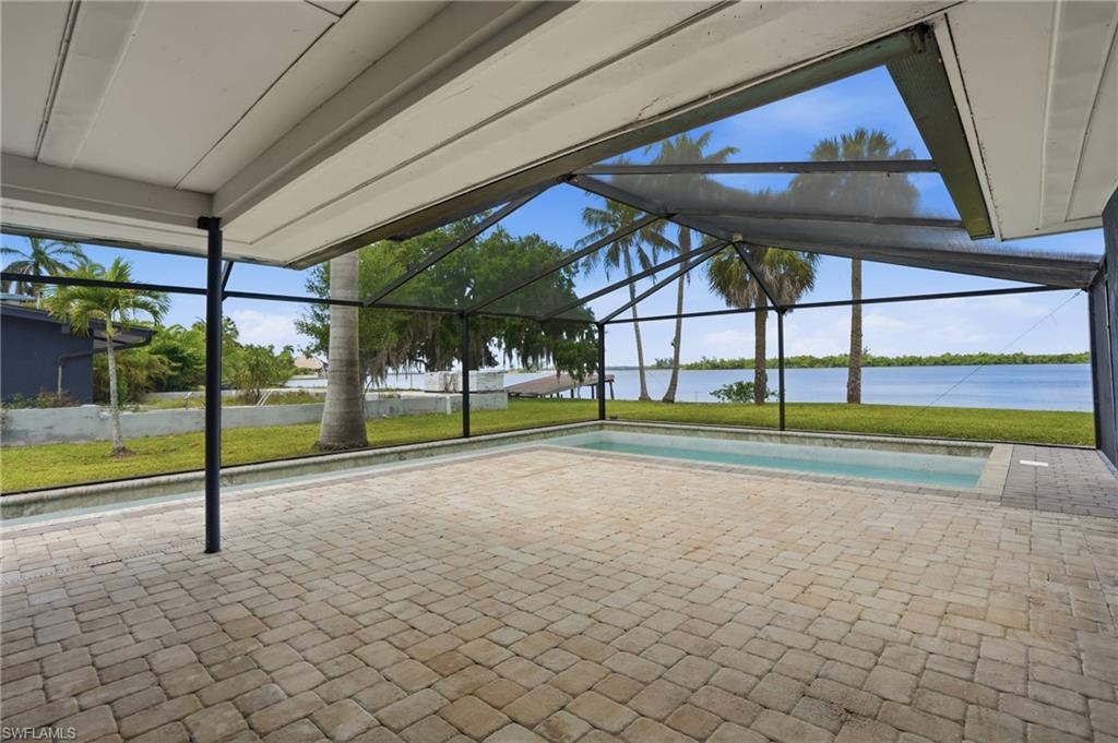 RUSSELL PARK - Residential