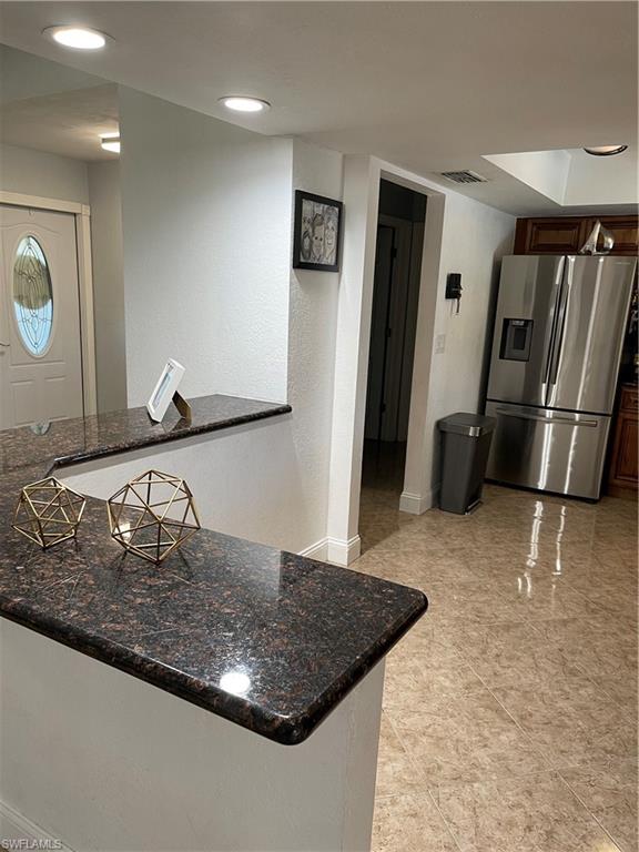 MIRROR LAKES - Residential