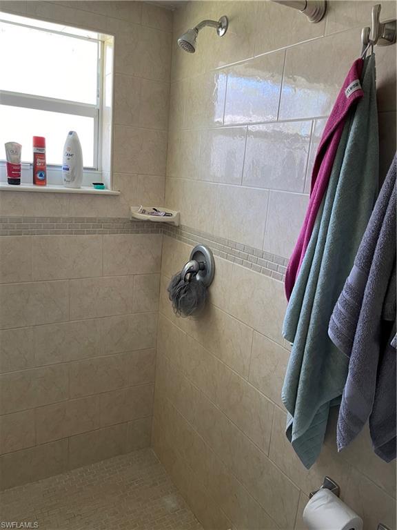 MIRROR LAKES - Residential