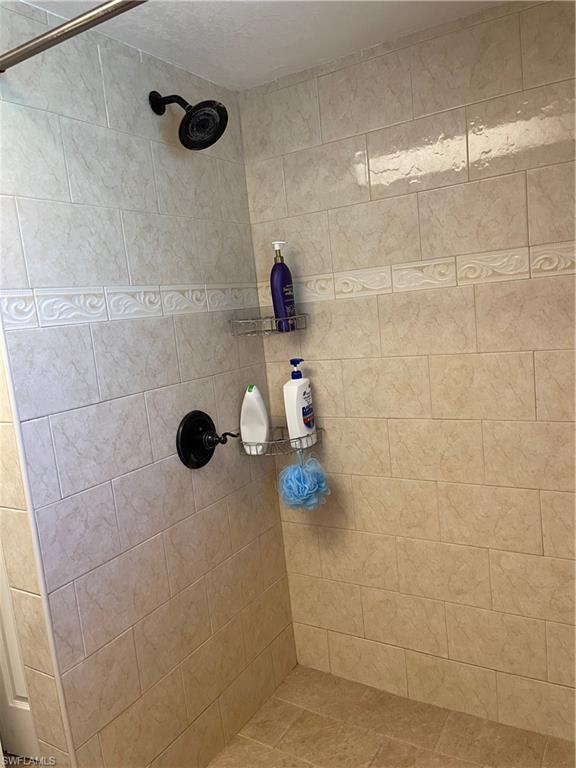 MIRROR LAKES - Residential