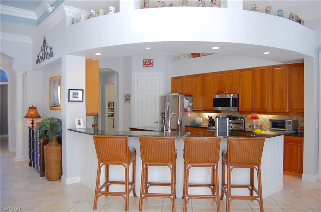 CROWN COLONY - Residential