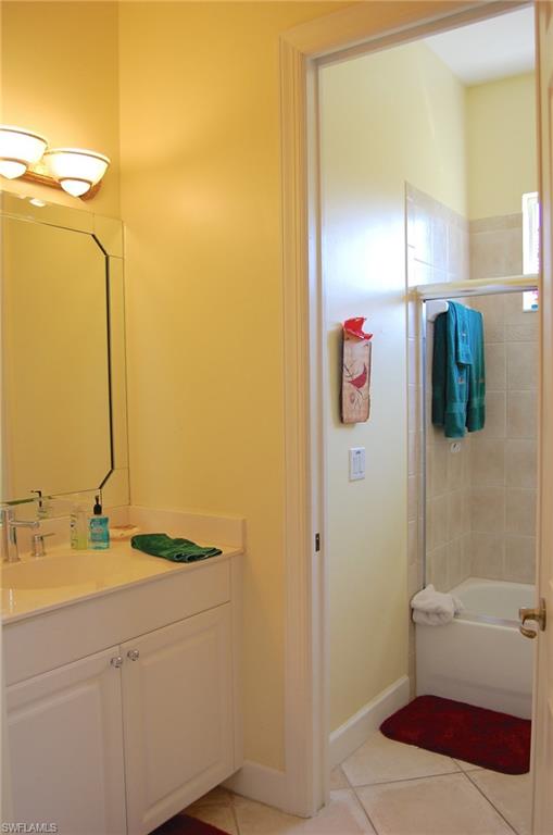 CROWN COLONY - Residential