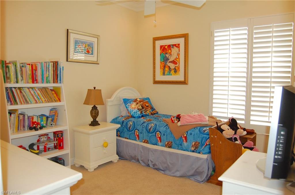 CROWN COLONY - Residential