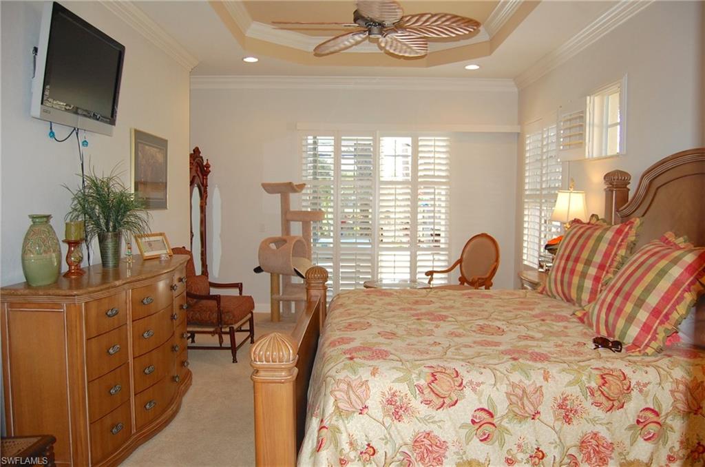 CROWN COLONY - Residential