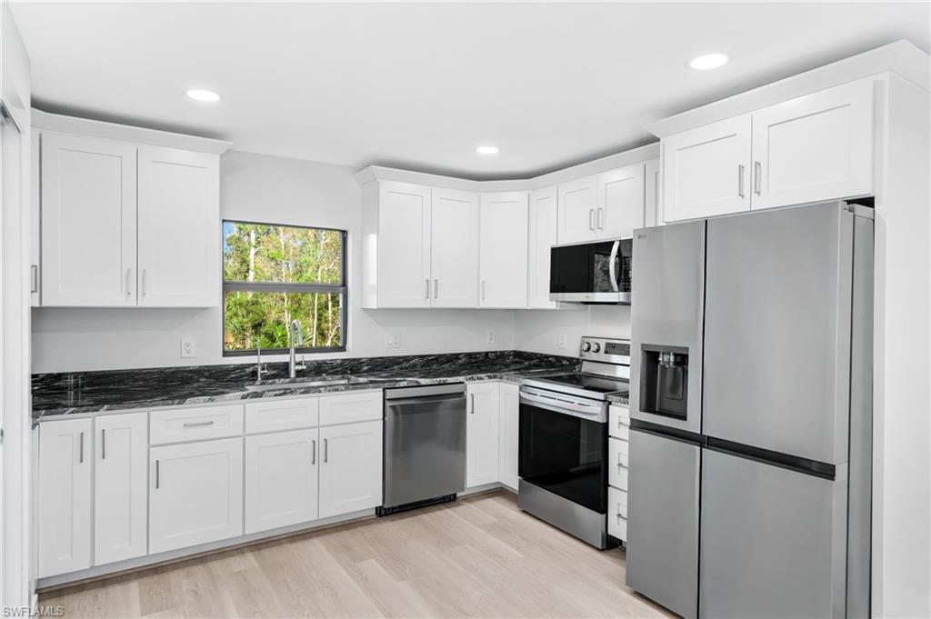 PUNTA GORDA ACRES - Residential