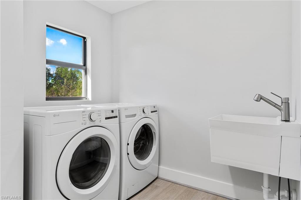 PUNTA GORDA ACRES - Residential