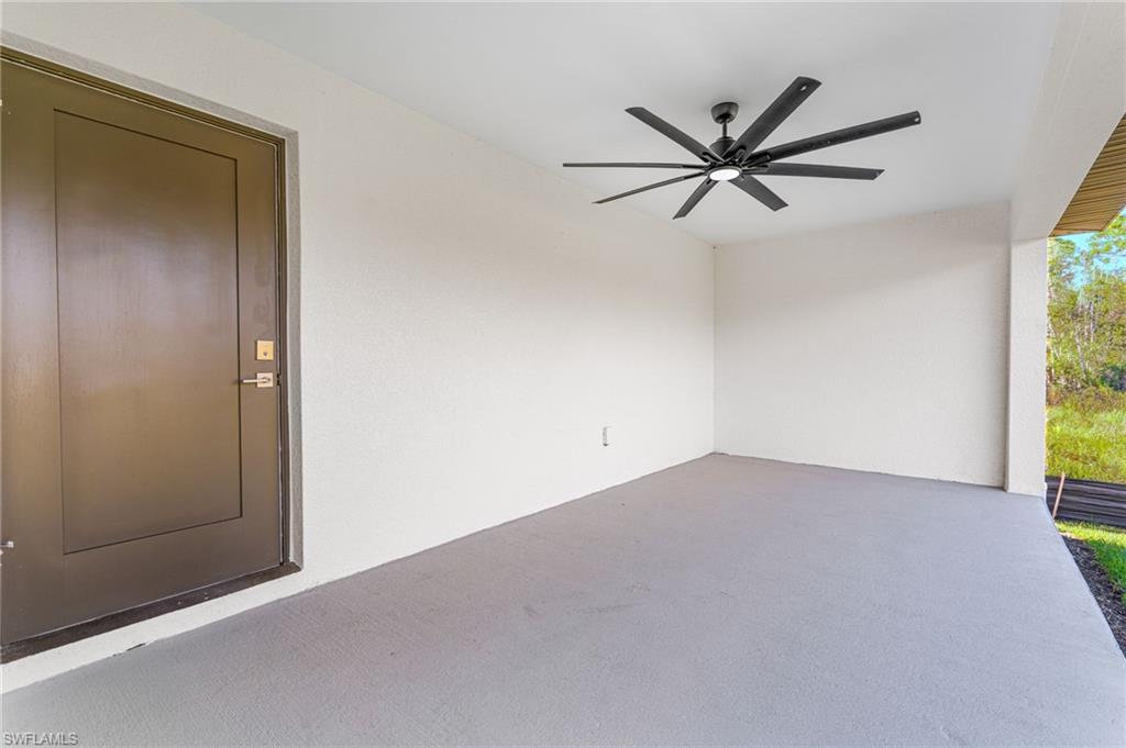 PUNTA GORDA ACRES - Residential