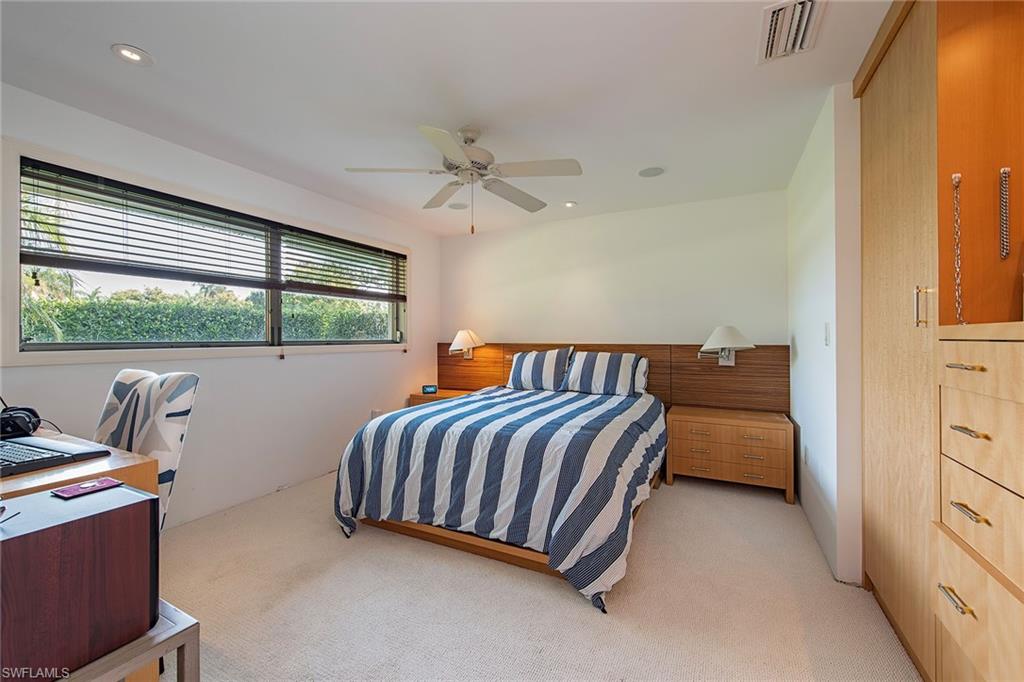 MOORINGS - Residential