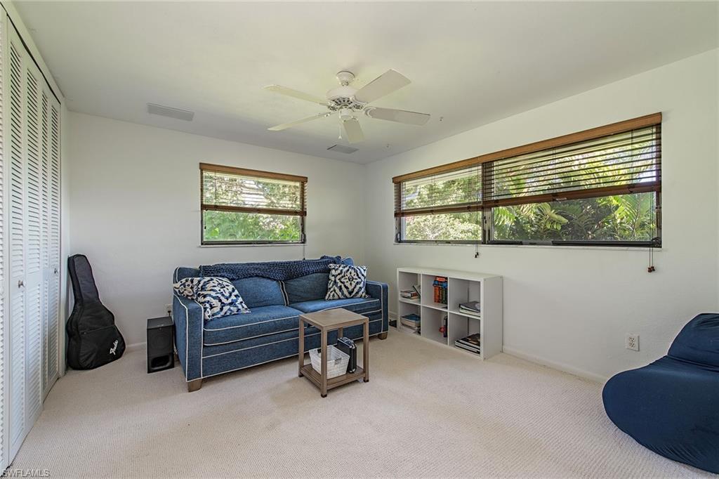 MOORINGS - Residential